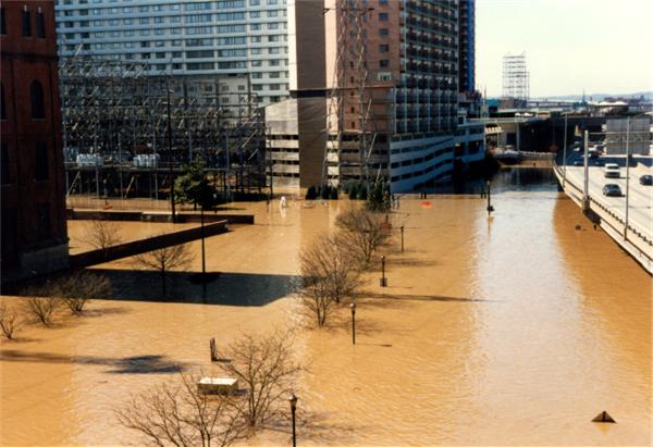 Picture from 1997 Louisville Flood